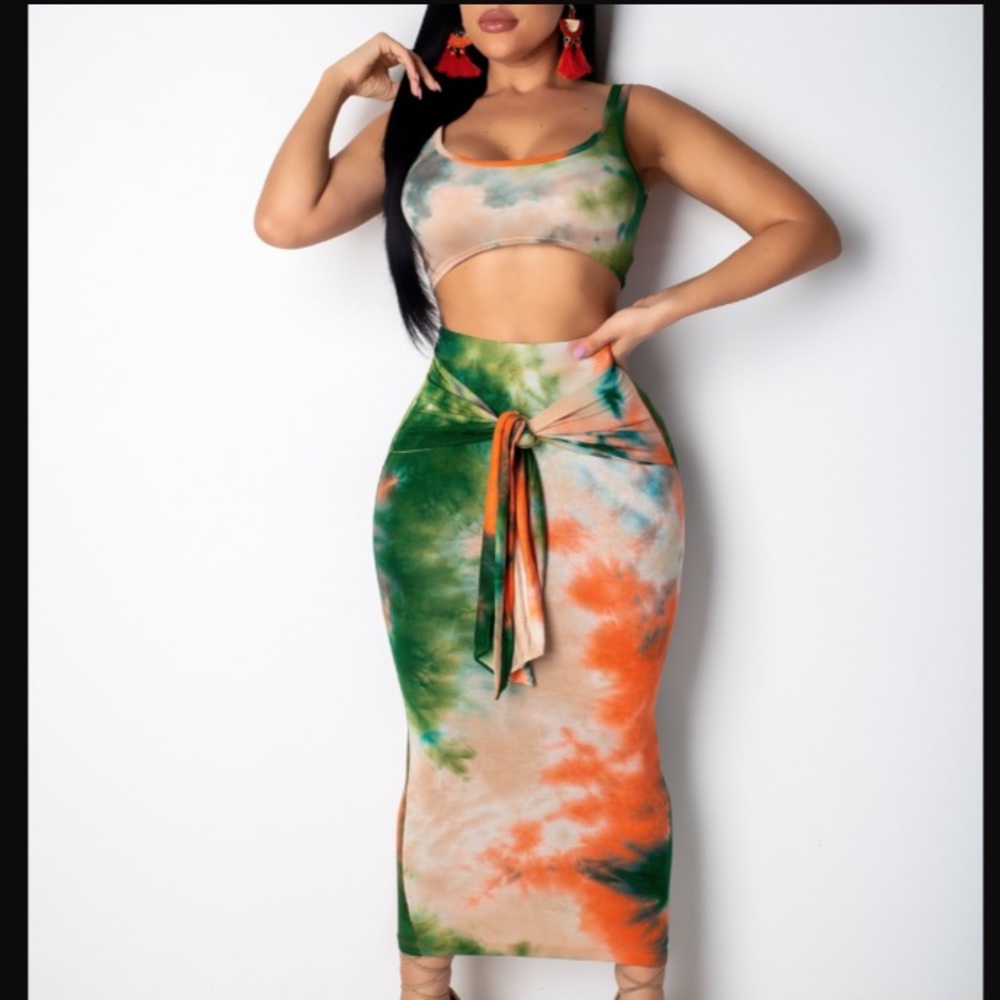 (((((SOLD))))) 2Piece Skirt Set